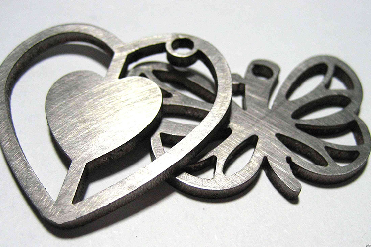 機械手三（sān）維（wéi）激光（guāng）切割樣品
