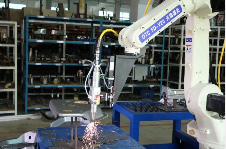 機械手激光切割機(jī)設備-91视频入口